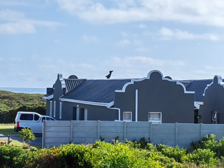 5 Bedroom Property for Sale in Pearly Beach Western Cape